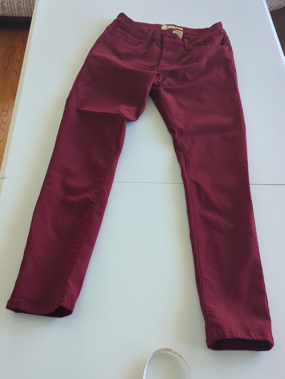 Hybrid & company Women’s Skinny Jeans in Burgundy